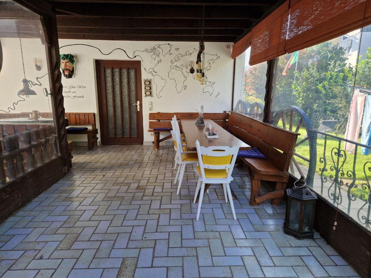 Апартаменты Weingut Im Moselkrampen Элленц-Польтерсдорф Экстерьер фото